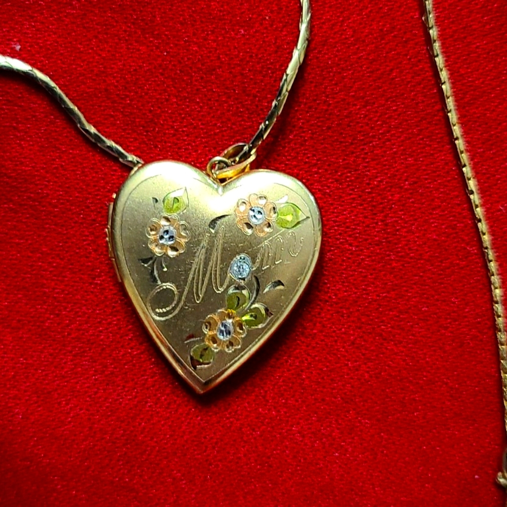 Mom locket